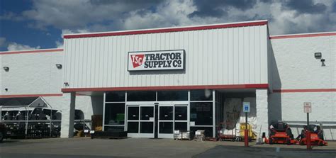 Tractor supply plattsburgh ny - The total number of Tractor Supply locations currently operating near Plattsburgh, New York is 4. This is a complete list of close by Tractor Supply stores. Tractor Supply …